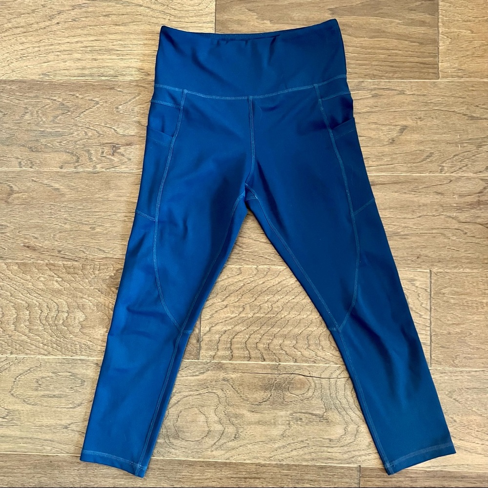 Zyia cropped leggings, size 4